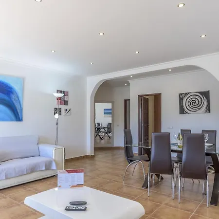 Flh Mira Flat With Pool Апартаменты *