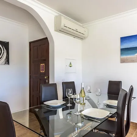 Flh Mira Flat With Pool Apartman