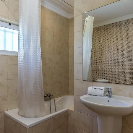 Flh Mira Flat With Pool Апартаменты Албуфейра